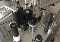 Srebrno-szara maszyna do etykietowania płaskich butelek PLC 25-godzinna maszyna do etykietowania na gorąco